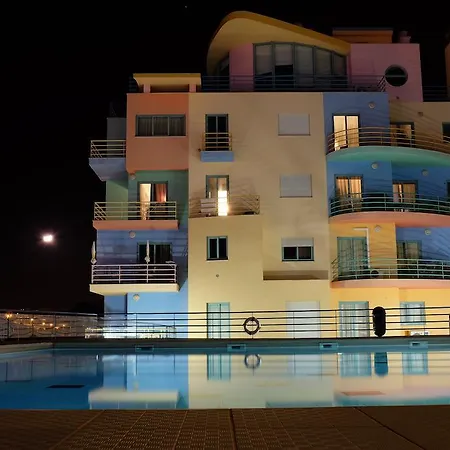 Casas Barulho Marina Apartment *