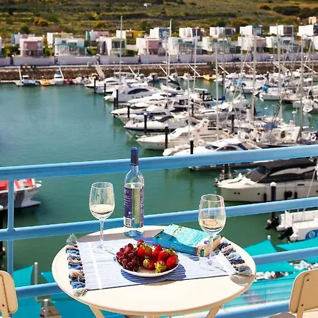 Casas Barulho Marina Apartment *