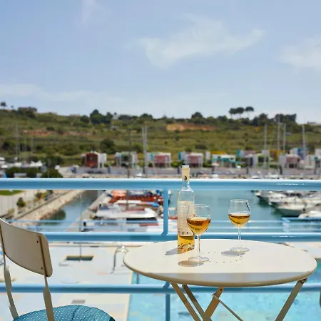 Casas Barulho Marina Αλμπουφέιρα