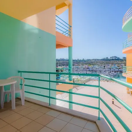 Casas Barulho Marina * Αλμπουφέιρα