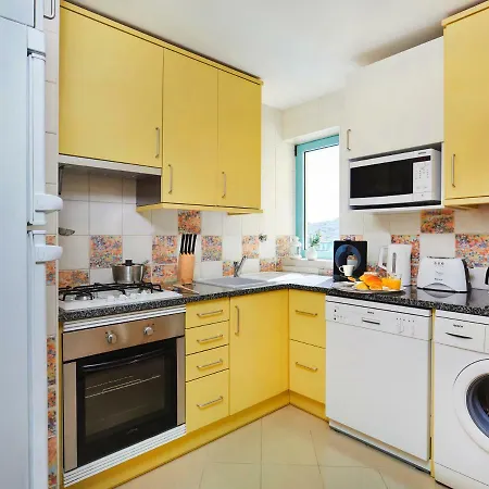 Casas Barulho Marina * Αλμπουφέιρα